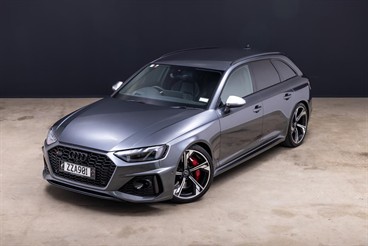 2021 Audi RS4 - Thumbnail