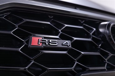 2021 Audi RS4 - Thumbnail