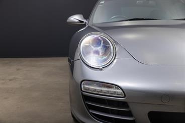 2009 Porsche 911 - Thumbnail