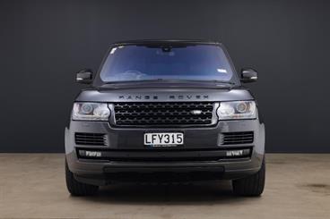 2018 Land Rover Range Rover - Thumbnail