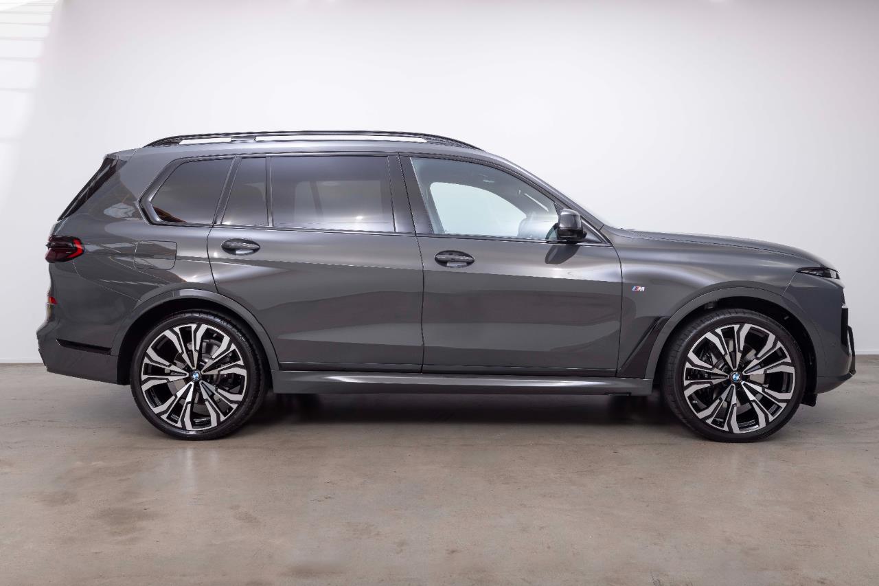 2024 BMW X7