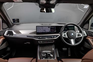 2024 BMW X7 - Thumbnail