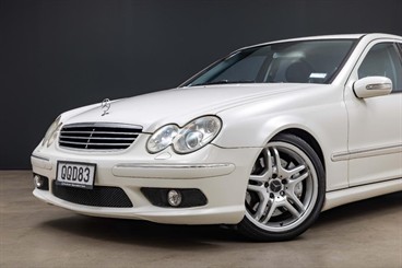 2005 Mercedes-Benz C 55 - Thumbnail