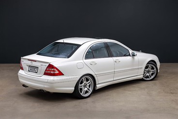 2005 Mercedes-Benz C 55 - Thumbnail