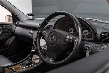 2005 Mercedes-Benz C 55 - Thumbnail