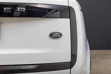 2022 Land Rover Range Rover - Thumbnail