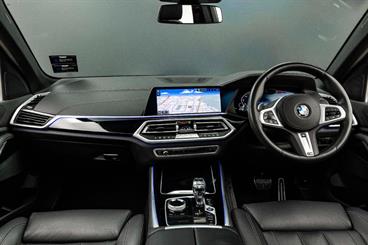 2022 BMW X5 - Thumbnail