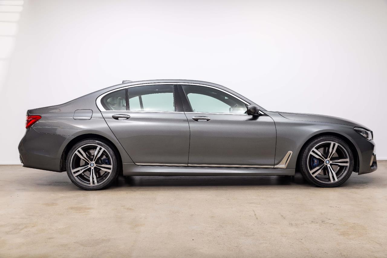 2017 BMW 750I