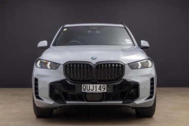 2024 BMW X5 - Thumbnail