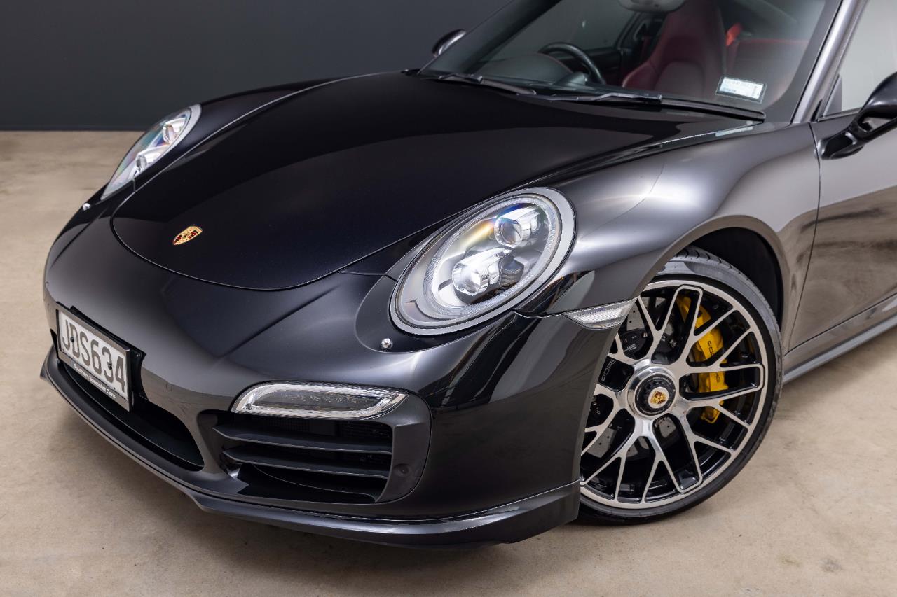 2015 Porsche 911