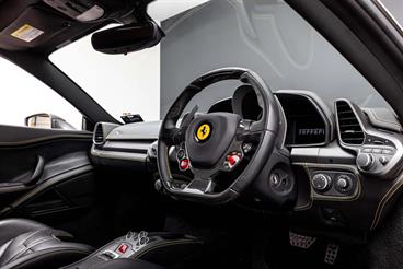 2013 Ferrari 458 Italia - Thumbnail