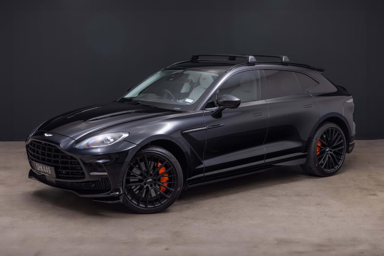 2023 Aston Martin DBX