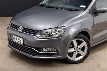 2016 Volkswagen Polo - Thumbnail