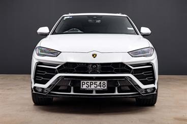 2019 Lamborghini Urus - Thumbnail