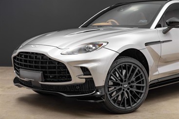 2025 Aston Martin DBX - Thumbnail