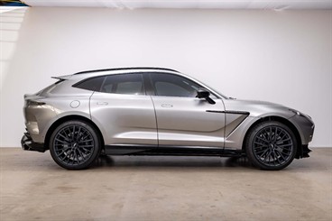 2025 Aston Martin DBX - Thumbnail