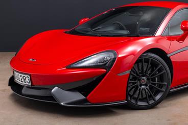 2016 McLaren 570S - Thumbnail