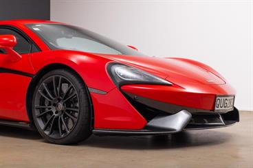 2016 McLaren 570S - Thumbnail