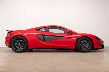 2016 McLaren 570S - Thumbnail