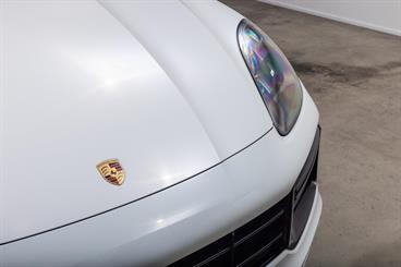 2018 Porsche Cayenne - Thumbnail