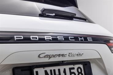 2018 Porsche Cayenne - Thumbnail