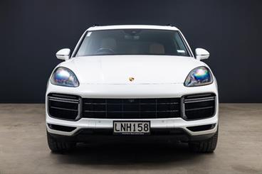 2018 Porsche Cayenne - Thumbnail