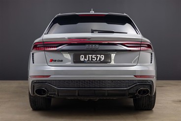 2024 Audi RS Q8 - Thumbnail