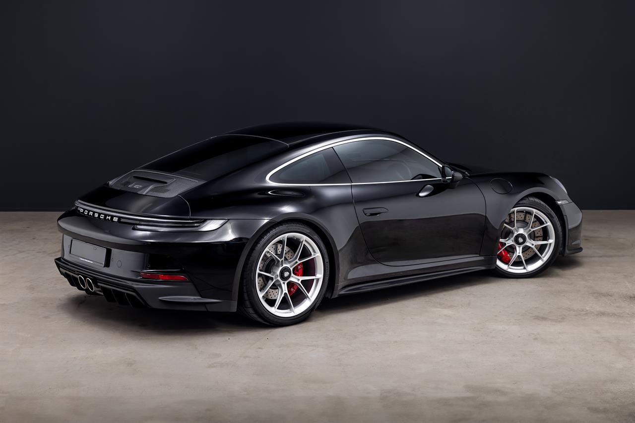 2023 Porsche 911