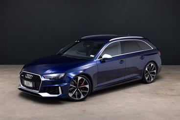 2018 Audi RS4 - Thumbnail