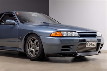 1992 Nissan Skyline - Thumbnail