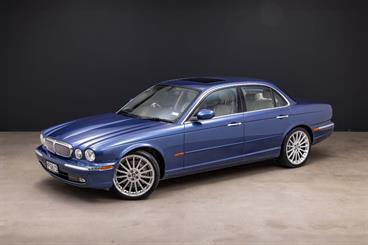 2004 Jaguar Xj - Thumbnail