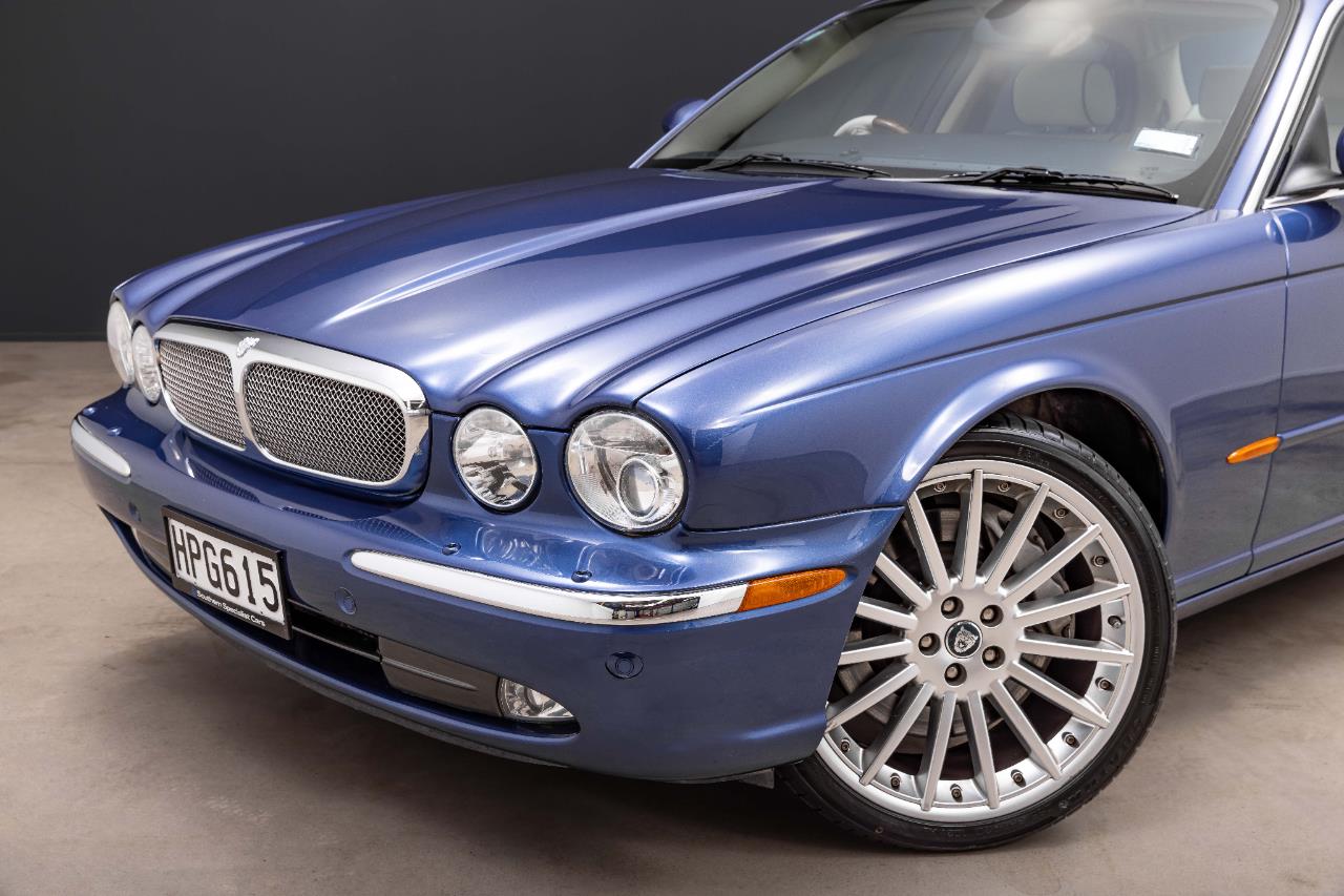 2004 Jaguar Xj