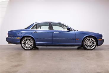 2004 Jaguar Xj - Thumbnail