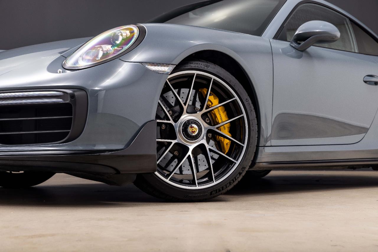 2016 Porsche 911