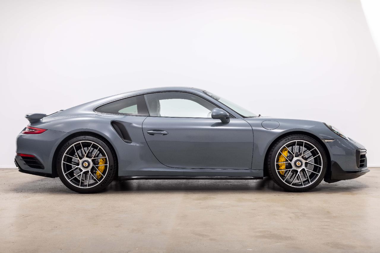 2016 Porsche 911