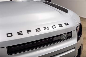 2023 Land Rover Defender - Thumbnail