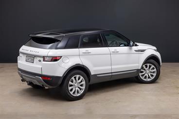 2016 Land Rover Range Rover Evoque - Thumbnail