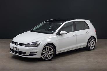 2014 Volkswagen Golf - Thumbnail