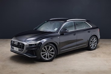 2019 Audi Q8 - Thumbnail