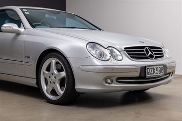 2004 Mercedes-Benz CLK 500 - Thumbnail