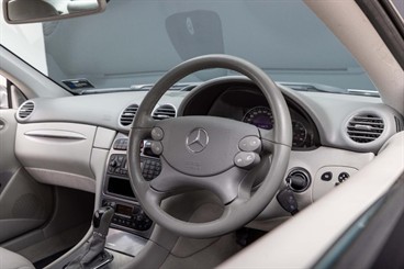 2004 Mercedes-Benz CLK 500 - Thumbnail