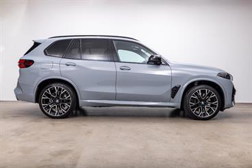 2024 BMW X5 - Thumbnail