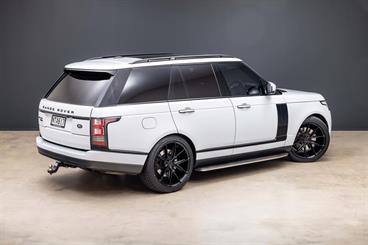 2015 Land Rover Range Rover - Thumbnail