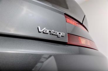 2011 Aston Martin Vantage - Thumbnail