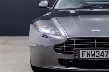 2011 Aston Martin Vantage - Thumbnail