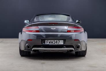 2011 Aston Martin Vantage - Thumbnail