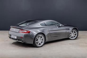 2011 Aston Martin Vantage - Thumbnail