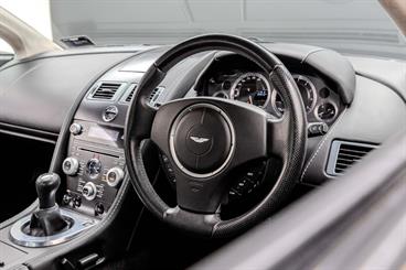 2011 Aston Martin Vantage - Thumbnail